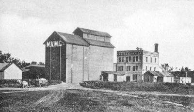 Historic image from the Hiram Rogers Lyon (1856-1921) page