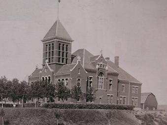 Morton County Courthouse with its northern addition around 1934