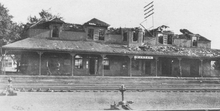 Historic image from the NP "Queen Anne" Railway Depot page