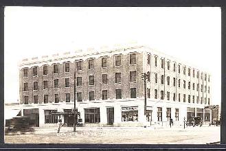Lewis and Clark Hotel in 1919